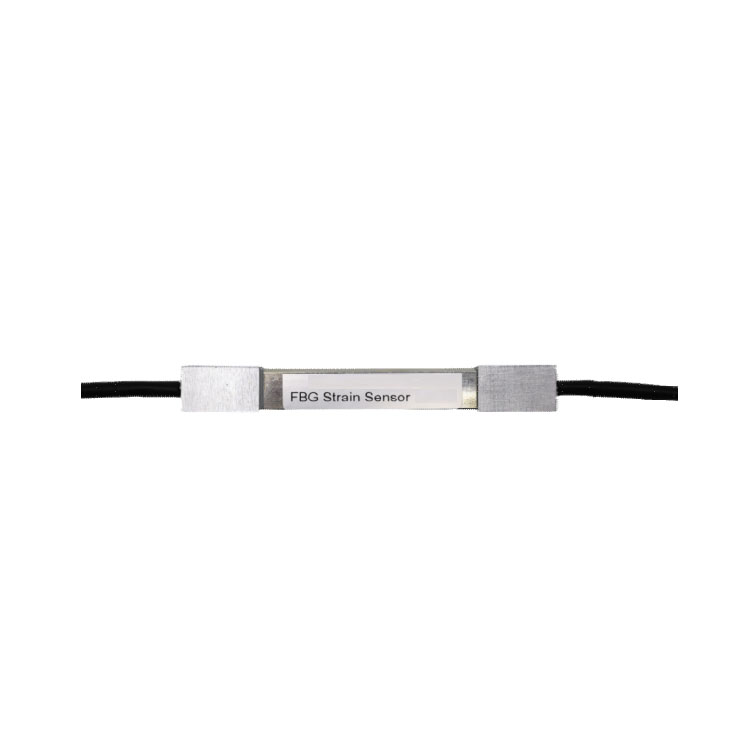 表面貼敷式安裝光纖光柵應(yīng)變傳感器 FBG-S-M-S-02 主要用于監(jiān)測(cè)各種結(jié)構(gòu)表面的應(yīng)力和變形，由于體積小，安裝方便，更適用于狹小空間和實(shí)驗(yàn)室，以及被測(cè)物體不易損壞的場(chǎng)合。 